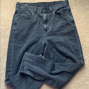 american eagle black mom jeans